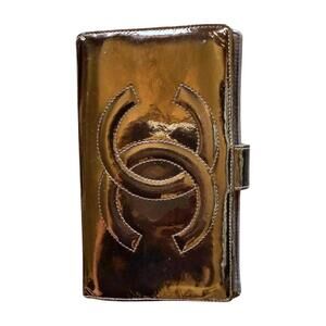 Chanel Women's Wallet in Black Patent Leather